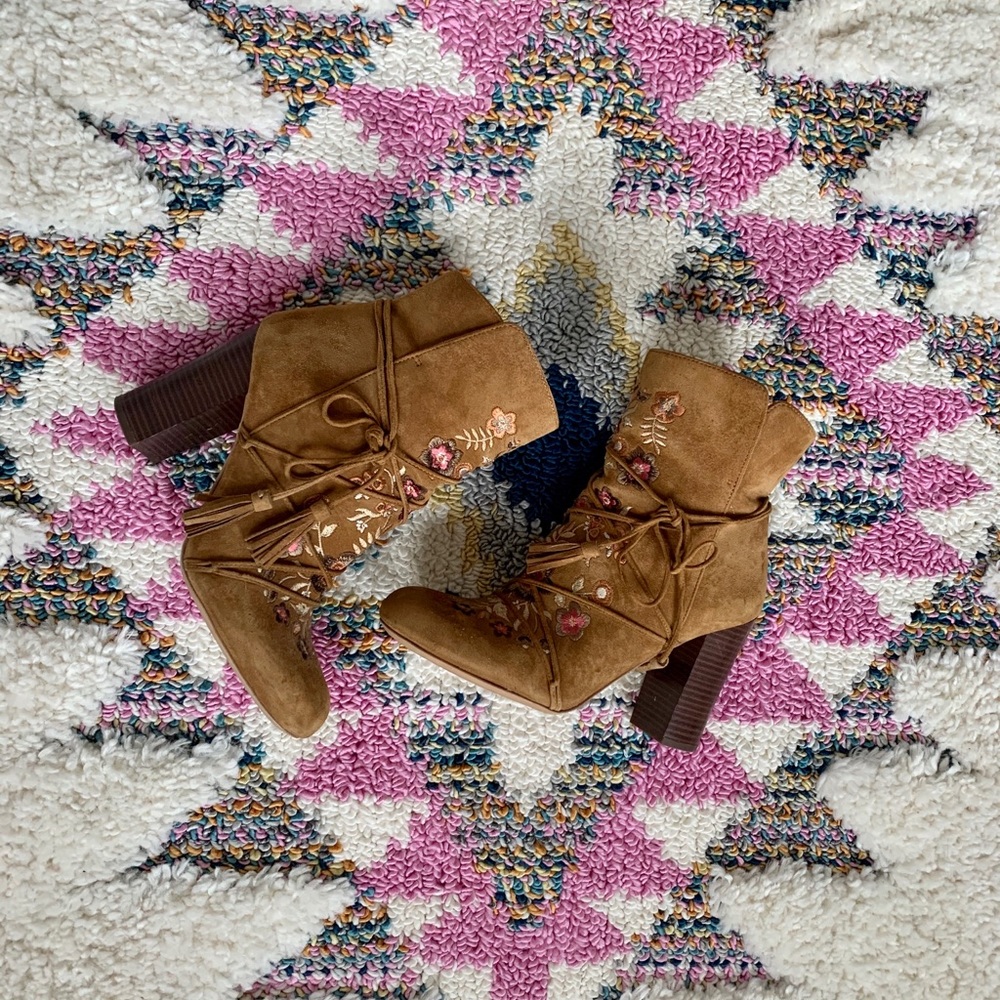 Sam Eldeman Suede Embroidered Booties